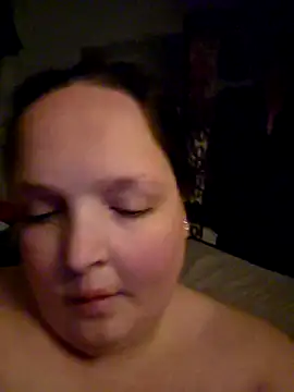 largetits90 online show from April 26, 2026, 12:30 am