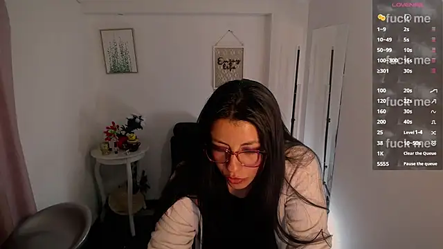 Valeri bj online show from June 1, 2026, 8:32 pm