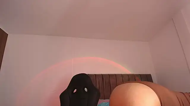 Nerea- online show from May 7, 2026, 1:11 am