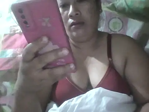Snapshot of PinayAsh chatting on April 27, 2026, 7:12 pm PinayAsh online show from April 27, 2026, 7:12 pm