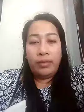 Snapshot of PinayAsh chatting on July 20, 2026, 5:22 am PinayAsh online show from July 20, 2026, 5:22 am