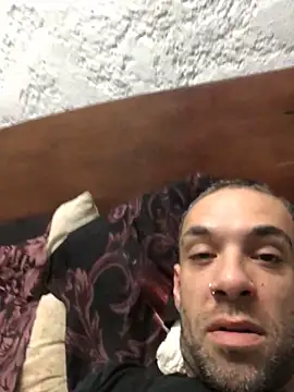 justef09 online show from May 18, 2026, 6:58 pm