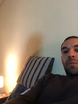 justef09 online show from June 2, 2026, 4:36 am