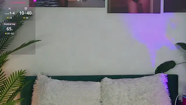 AddisonHux online show from June 9, 2026, 8:42 pm
