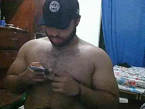 Snapshot of Bearmachin chatting on June 23, 2026, 4:10 am Bearmachin online show from June 23, 2026, 4:10 am