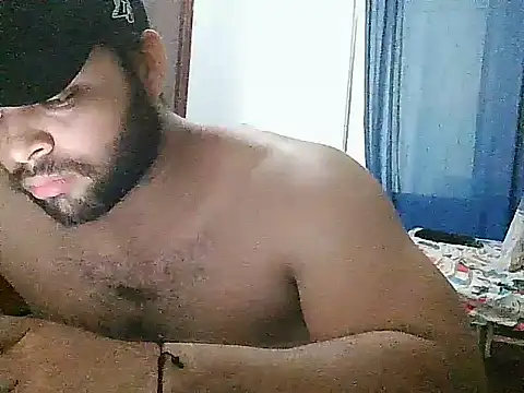 Snapshot of Bearmachin chatting on June 24, 2026, 9:14 pm Bearmachin online show from June 24, 2026, 9:14 pm
