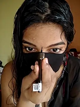 vanika2000 online show from June 1, 2026, 3:52 am
