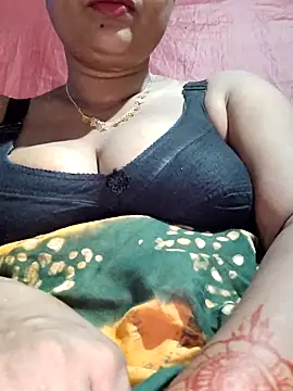 Snapshot of Gulapi_N chatting on June 17, 2026, 4:41 pm Gulapi N online show from June 17, 2026, 4:41 pm