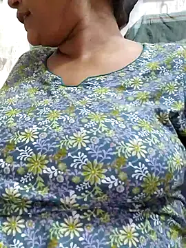 Snapshot of Gulapi_N chatting on July 15, 2026, 9:25 am Gulapi N online show from July 15, 2026, 9:25 am