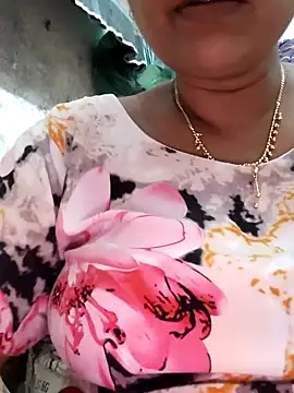 Snapshot of Gulapi_N chatting on July 16, 2026, 9:26 am Gulapi N online show from July 16, 2026, 9:26 am