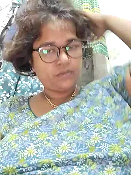 Snapshot of Gulapi_N chatting on July 21, 2026, 2:08 pm Gulapi N online show from July 21, 2026, 2:08 pm