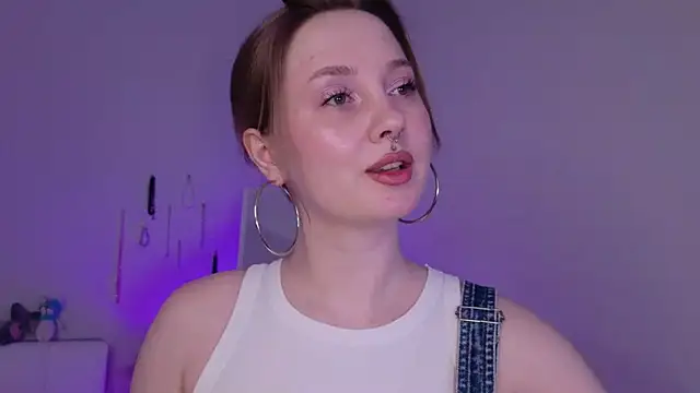 ooopsitscandy online show from May 4, 2026, 3:41 pm