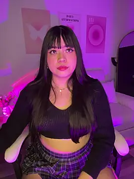 iEmily  online show from May 17, 2026, 1:25 am
