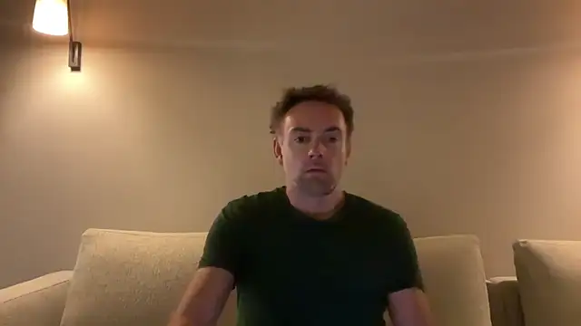 BronzeShowtime67 online show from May 7, 2026, 5:18 pm