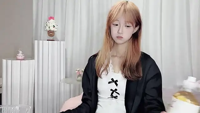 Snapshot of susu-2008 chatting on June 1, 2026, 12:07 pm susu-2008 online show from June 1, 2026, 12:07 pm