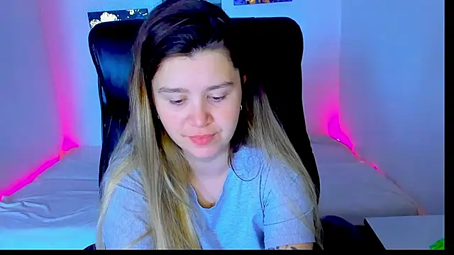 Natali Secret online show from June 21, 2026, 7:22 am