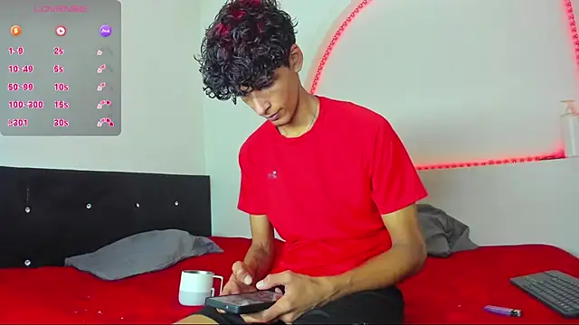 liammendoza98 online show from April 30, 2026, 11:16 am