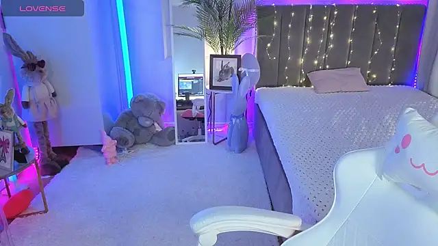 Dayana Mood online show from June 5, 2026, 6:52 am