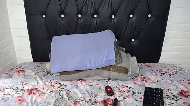 CandyBoobs69 online show from July 17, 2026, 9:08 pm