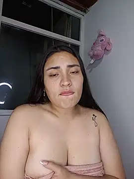 Snapshot of -brendda- chatting on July 5, 2026, 3:34 am -brendda- online show from July 5, 2026, 3:34 am