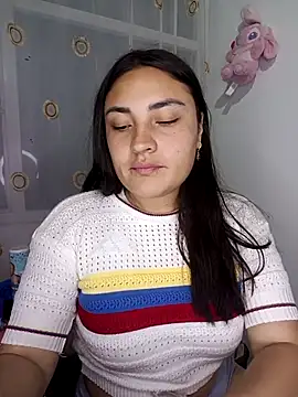 Snapshot of -brendda- chatting on July 8, 2026, 3:11 am -brendda- online show from July 8, 2026, 3:11 am