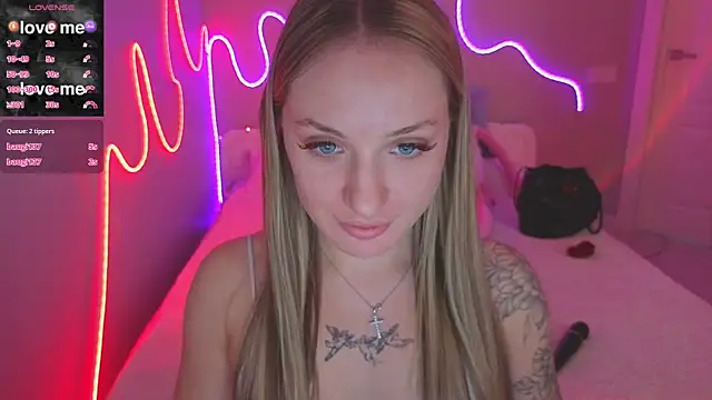 MirrraMisss online show from April 30, 2026, 1:06 pm