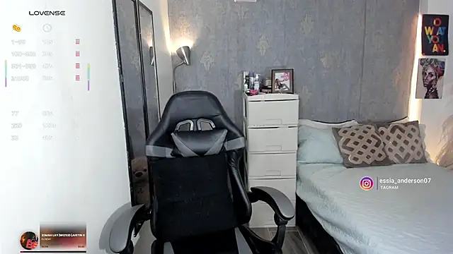 alessia anderson online show from September 24, 2025, 9:40 pm