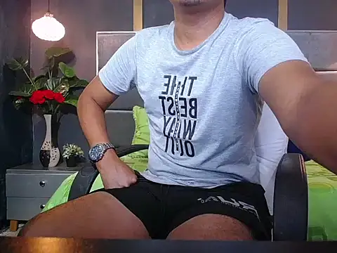 Snapshot of noah_oliver1 chatting on June 3, 2026, 12:13 am noah oliver1 online show from June 3, 2026, 12:13 am