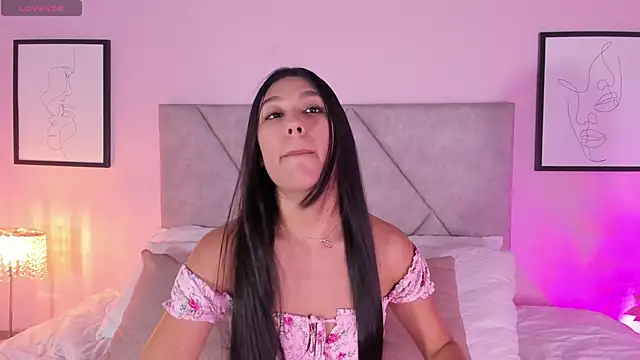 Emiilyh  online show from June 15, 2026, 10:12 pm