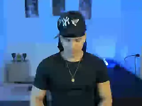 Snapshot of sant_wahlberg chatting on June 22, 2026, 3:25 am sant wahlberg online show from June 22, 2026, 3:25 am