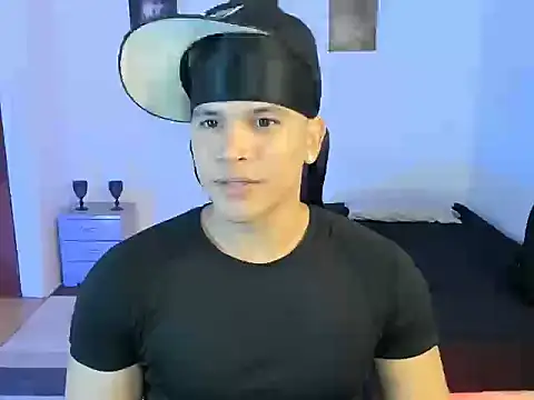 Snapshot of sant_wahlberg chatting on July 21, 2026, 11:51 pm sant wahlberg online show from July 21, 2026, 11:51 pm