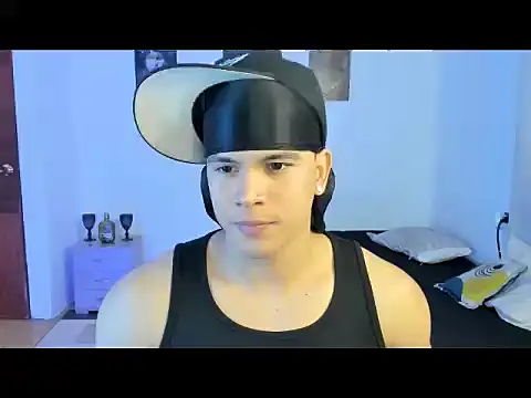 Snapshot of sant_wahlberg chatting on July 25, 2026, 12:09 am sant wahlberg online show from July 25, 2026, 12:09 am