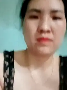 Kee2000 online show from May 13, 2026, 2:36 pm