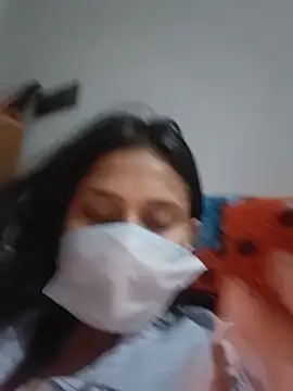sassyygurl online show from May 18, 2026, 6:14 pm