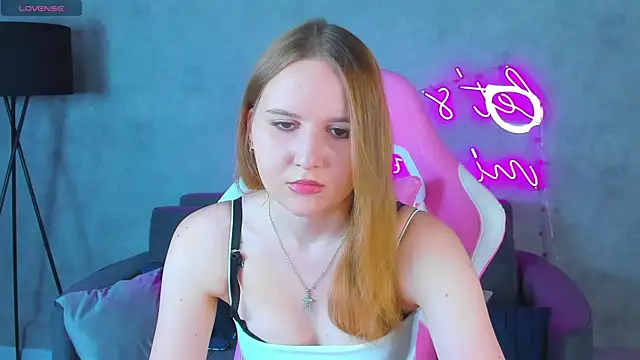 Emmaa Kimm online show from June 26, 2026, 12:59 am