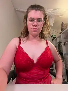 Snapshot of Lina-Love chatting on July 11, 2026, 9:16 pm Lina-Love online show from July 11, 2026, 9:16 pm