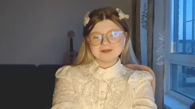 YukiBlush online show from May 4, 2026, 3:52 pm