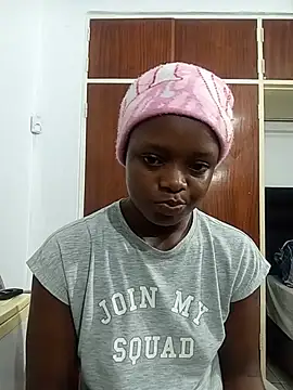 DarkPearl 20 online show from June 26, 2026, 4:06 am