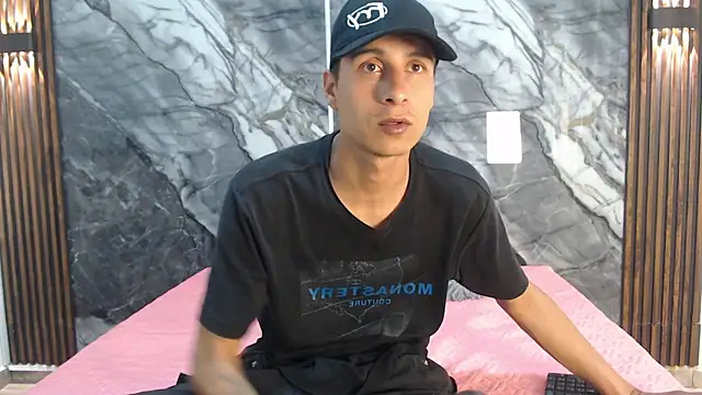 cameronsilverman online show from April 30, 2026, 7:09 pm