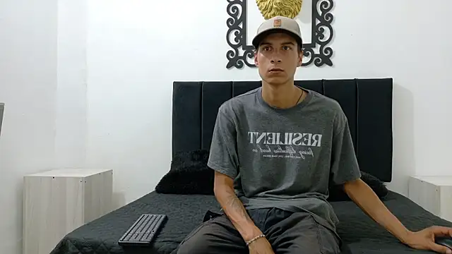 cameronsilverman online show from May 25, 2026, 7:20 pm