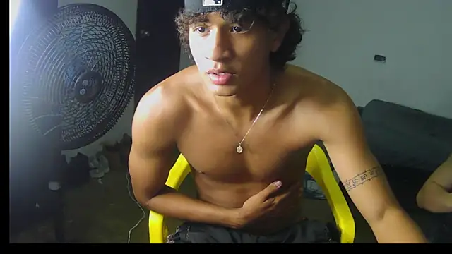 Snapshot of Hansel_take chatting on May 22, 2026, 10:37 pm Hansel take online show from May 22, 2026, 10:37 pm