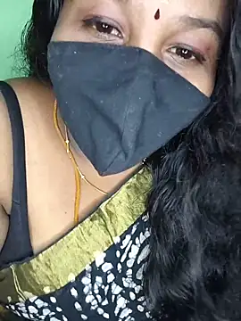 Snapshot of tamil_butterfly chatting on June 3, 2026, 5:29 pm tamil butterfly online show from June 3, 2026, 5:29 pm