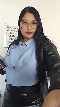 Snapshot of Maddy_k chatting on May 15, 2026, 12:01 pm Maddy k online show from May 15, 2026, 12:01 pm