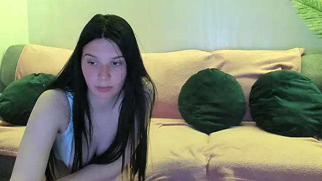 Amber Sinclair online show from April 30, 2026, 7:04 am