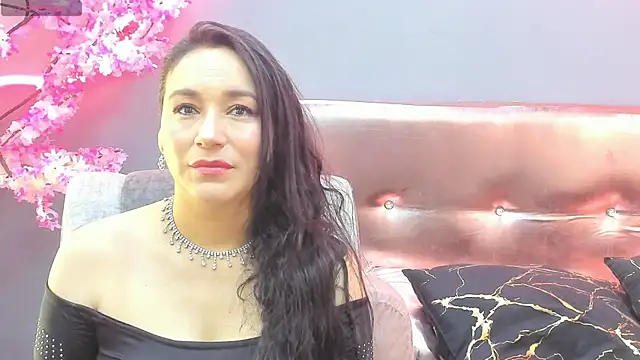 Snapshot of Elizabeth_bennett chatting on June 23, 2026, 4:27 pm Elizabeth bennett online show from June 23, 2026, 4:27 pm