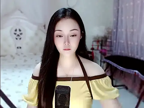 Amy-cnbaby online show from June 20, 2026, 1:30 am