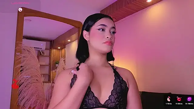 Chloe monroee online show from May 30, 2026, 3:03 am