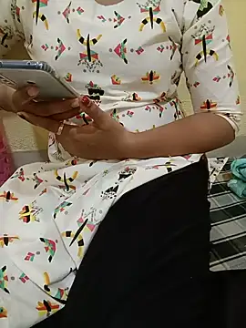 Seema yadav01 online show from June 18, 2026, 9:25 am