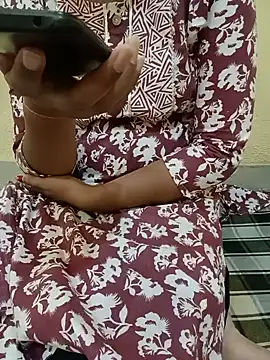 Seema yadav01 online show from June 21, 2026, 5:10 am