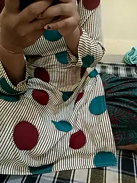 Seema yadav01 online show from July 6, 2026, 1:57 am